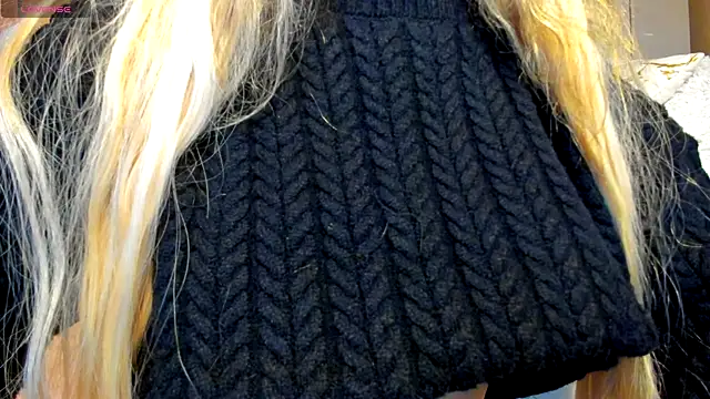 Snapshot of Sassy_Teen chatting on 11-30-25, 10:41 Sassy Teen online show from 11-30-25, 10:41