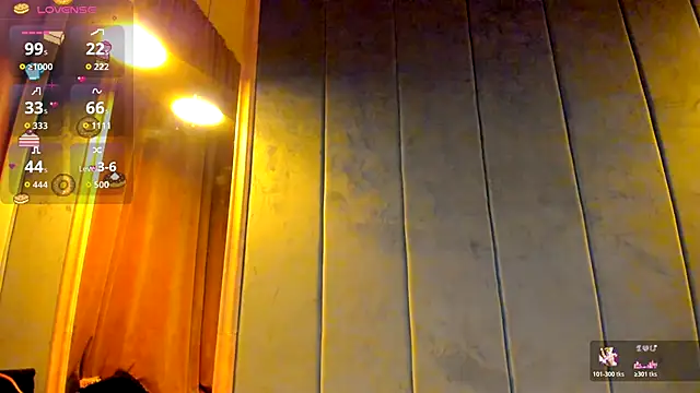 Snapshot of Sassy_Teen chatting on 12-22-25, 10:40 Sassy Teen online show from 12-22-25, 10:40