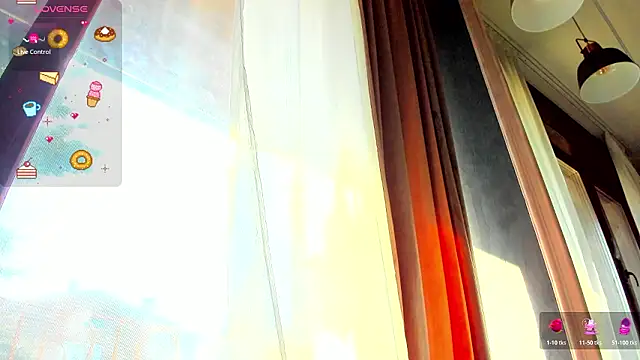 Snapshot of Sassy_Teen chatting on 03-09-26, 09:35 Sassy Teen online show from 03-09-26, 09:35