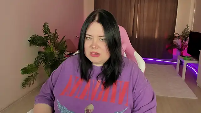 Snapshot of Akemi_BBW chatting on 09-27-25, 12:43 Akemi BBW online show from 09-27-25, 12:43