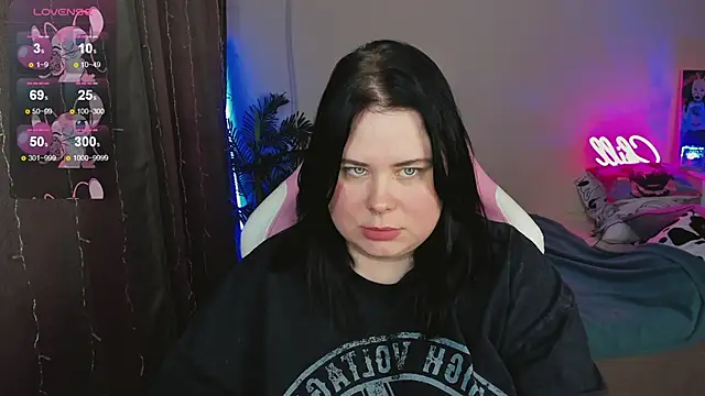 Snapshot of Akemi_BBW chatting on 11-26-25, 04:46 Akemi BBW online show from 11-26-25, 04:46