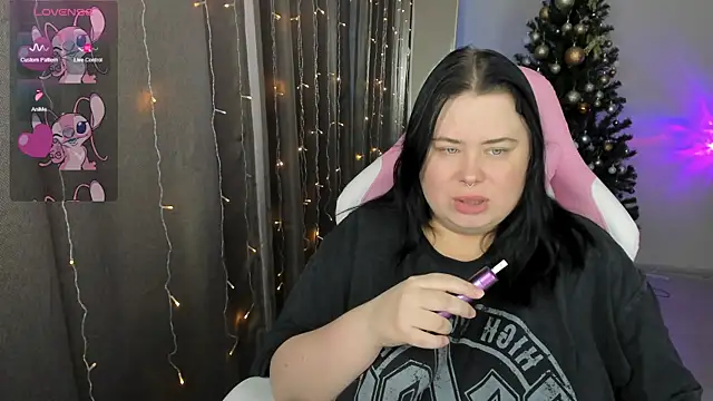 Snapshot of Akemi_BBW chatting on 01-07-26, 05:10 Akemi BBW online show from 01-07-26, 05:10