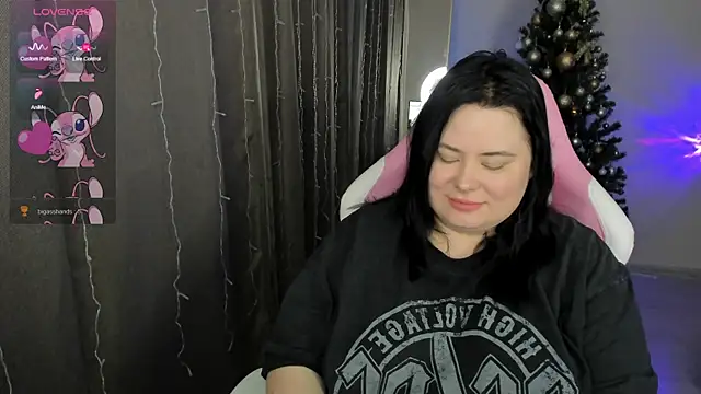 Snapshot of Akemi_BBW chatting on 01-11-26, 04:39 Akemi BBW online show from 01-11-26, 04:39