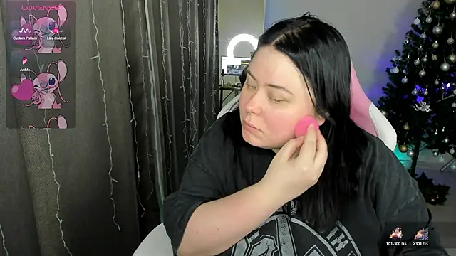 Snapshot of Akemi_BBW chatting on 01-15-26, 04:50 Akemi BBW online show from 01-15-26, 04:50