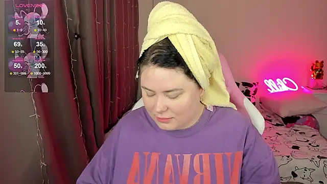 Snapshot of Akemi_BBW chatting on 02-11-26, 04:50 Akemi BBW online show from 02-11-26, 04:50