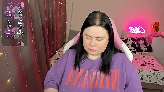 Snapshot of Akemi_BBW chatting on 02-12-26, 04:40 Akemi BBW online show from 02-12-26, 04:40