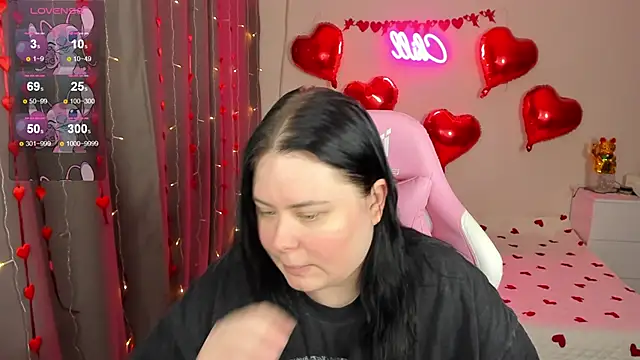 Snapshot of Akemi_BBW chatting on 02-14-26, 05:37 Akemi BBW online show from 02-14-26, 05:37