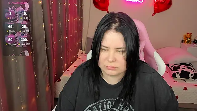 Snapshot of Akemi_BBW chatting on 02-24-26, 04:10 Akemi BBW online show from 02-24-26, 04:10