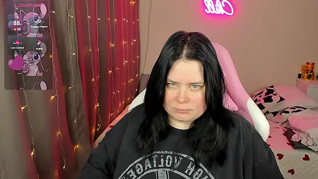 Snapshot of Akemi_BBW chatting on 02-25-26, 04:55 Akemi BBW online show from 02-25-26, 04:55