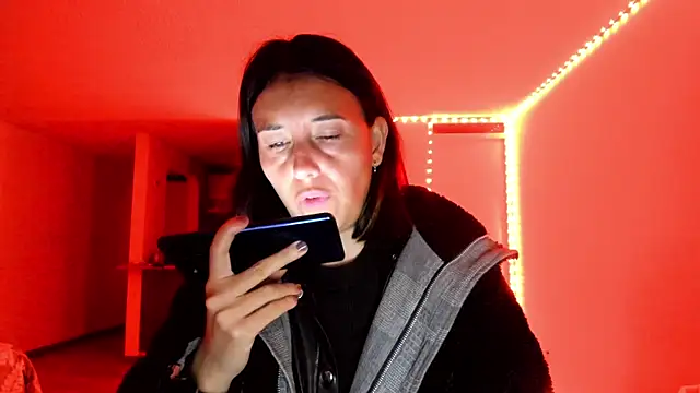 Snapshot of zoe_jeane_beker chatting on 02-20-25, 11:32 zoe jeane beker online show from 02-20-25, 11:32