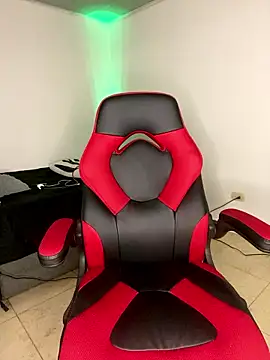 Snapshot of DereckCooperr chatting on 01-11-26, 03:00 DereckCooperr online show from 01-11-26, 03:00