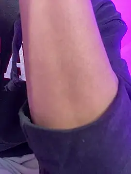 Snapshot of DereckCooperr chatting on 02-11-26, 10:04 DereckCooperr online show from 02-11-26, 10:04