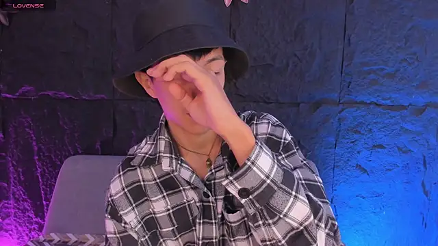 Snapshot of DereckCooperr chatting on 02-17-26, 10:49 DereckCooperr online show from 02-17-26, 10:49