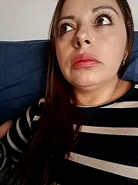 seherlatin online show from 10-18-25, 08:42