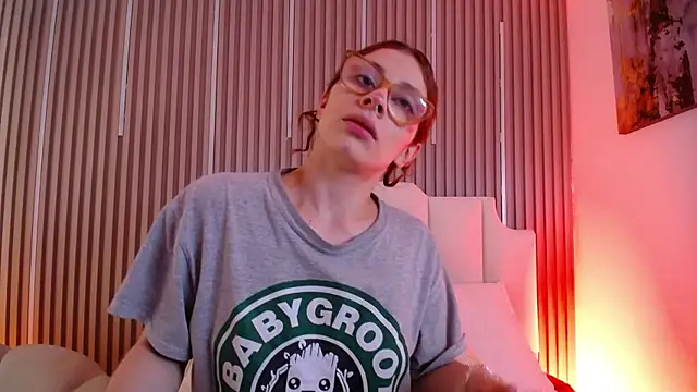 Katy Van online show from 04-28-26, 08:47