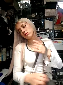 Snapshot of eva-2023 chatting on 02-27-25, 06:53 eva-2023 online show from 02-27-25, 06:53