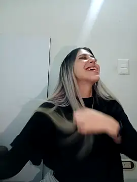 Snapshot of eva-2023 chatting on 10-26-25, 10:15 eva-2023 online show from 10-26-25, 10:15