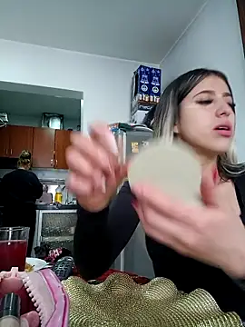 Snapshot of eva-2023 chatting on 12-18-25, 05:52 eva-2023 online show from 12-18-25, 05:52