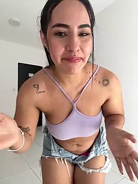 Snapshot of anniesweet02 chatting on 11-13-25, 05:01 anniesweet02 online show from 11-13-25, 05:01