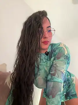 Snapshot of anniesweet02 chatting on 02-09-26, 11:31 anniesweet02 online show from 02-09-26, 11:31