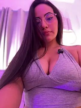 Snapshot of anniesweet02 chatting on 03-09-26, 11:53 anniesweet02 online show from 03-09-26, 11:53