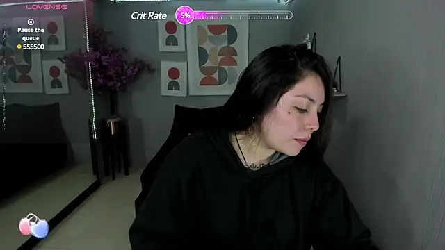 Snapshot of Isa_reel chatting on 03-14-25, 01:02 Isa reel online show from 03-14-25, 01:02