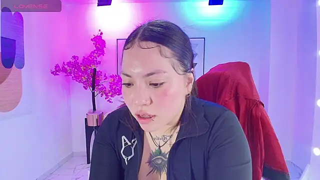 Snapshot of Isa_reel chatting on 10-04-25, 07:56 Isa reel online show from 10-04-25, 07:56