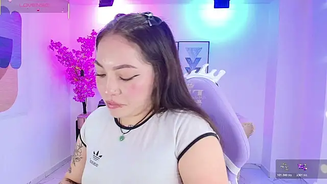 Snapshot of Isa_reel chatting on 10-23-25, 07:34 Isa reel online show from 10-23-25, 07:34