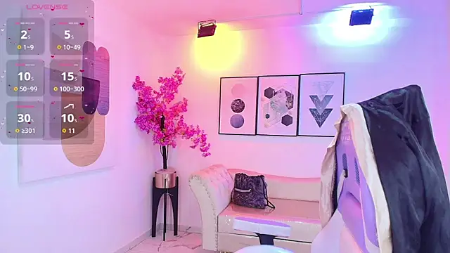 Snapshot of Isa_reel chatting on 11-13-25, 07:13 Isa reel online show from 11-13-25, 07:13