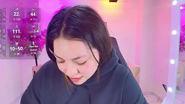 Snapshot of Isa_reel chatting on 11-24-25, 07:13 Isa reel online show from 11-24-25, 07:13