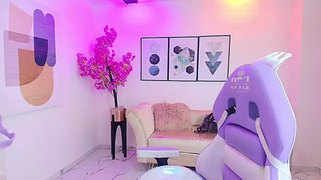 Snapshot of Isa_reel chatting on 11-25-25, 07:36 Isa reel online show from 11-25-25, 07:36