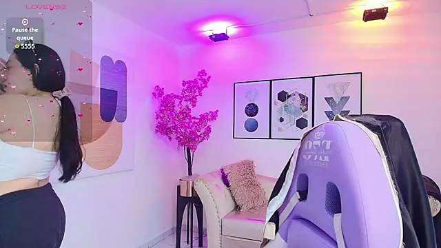 Snapshot of Isa_reel chatting on 12-05-25, 07:43 Isa reel online show from 12-05-25, 07:43