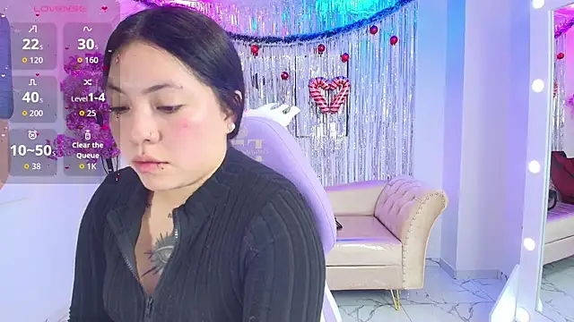 Snapshot of Isa_reel chatting on 12-20-25, 07:54 Isa reel online show from 12-20-25, 07:54