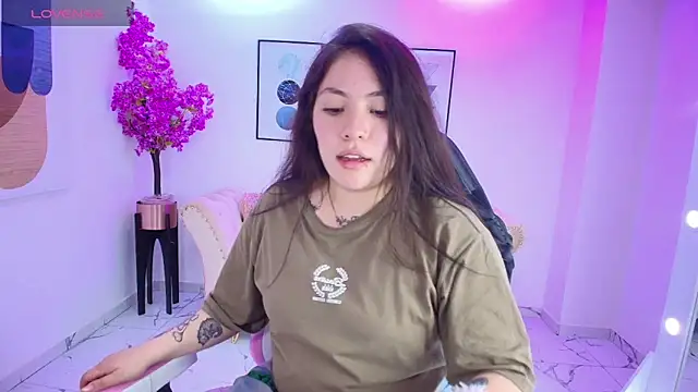 Snapshot of Isa_reel chatting on 02-28-26, 08:21 Isa reel online show from 02-28-26, 08:21