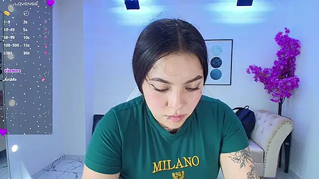 Snapshot of Isa_reel chatting on 05-07-26, 08:03 Isa reel online show from 05-07-26, 08:03