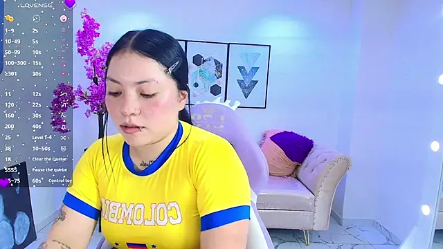 Snapshot of Isa_reel chatting on 07-07-26, 07:51 Isa reel online show from 07-07-26, 07:51