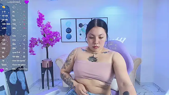 Snapshot of Isa_reel chatting on 07-08-26, 07:07 Isa reel online show from 07-08-26, 07:07