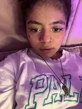 Winnifer Gonzal online show from 03-13-25, 05:33