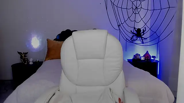 emilydolshe2 online show from 10-30-25, 02:40