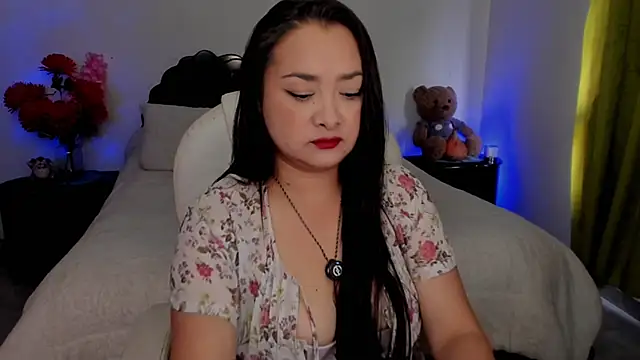 emilydolshe2 online show from 02-11-26, 02:00