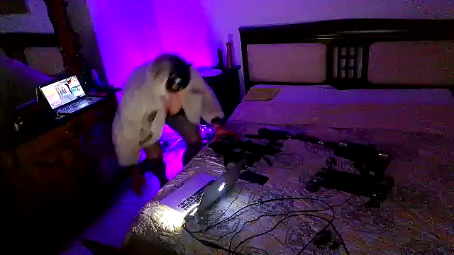 Snapshot of CharlotteVixxens chatting on 01-15-26, 09:29 CharlotteVixxens online show from 01-15-26, 09:29