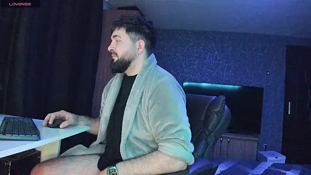 Snapshot of Eduu2322 chatting on 01-27-25, 11:33 Eduu2322 online show from 01-27-25, 11:33