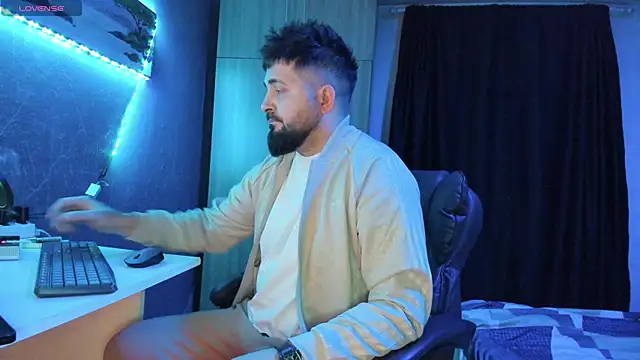 Snapshot of Eduu2322 chatting on 02-11-25, 11:01 Eduu2322 online show from 02-11-25, 11:01