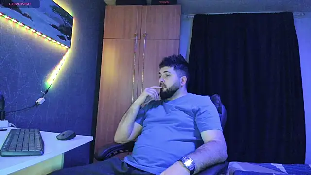 Snapshot of Eduu2322 chatting on 02-20-25, 10:37 Eduu2322 online show from 02-20-25, 10:37