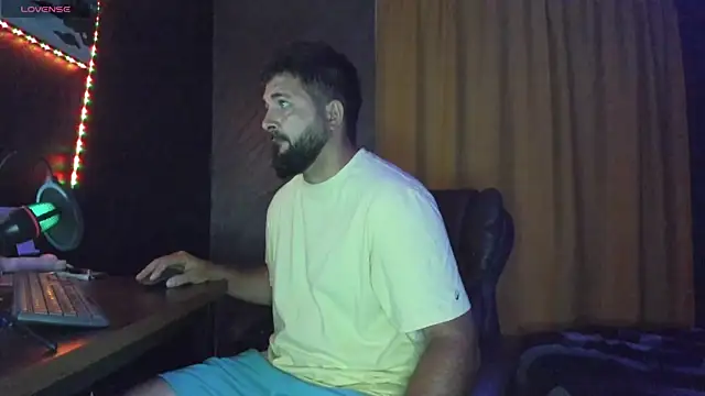 Snapshot of Eduu2322 chatting on 09-16-25, 09:05 Eduu2322 online show from 09-16-25, 09:05