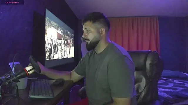 Snapshot of Eduu2322 chatting on 09-20-25, 08:43 Eduu2322 online show from 09-20-25, 08:43