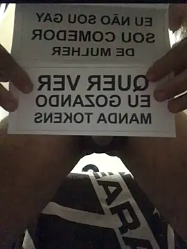 Snapshot of eleno1542 chatting on 11-04-25, 08:13 eleno1542 online show from 11-04-25, 08:13