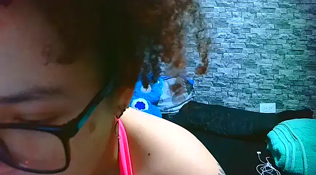 Snapshot of vanellope12 chatting on 12-13-24, 08:47 vanellope12 online show from 12-13-24, 08:47