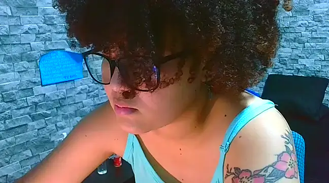 Snapshot of vanellope12 chatting on 12-18-24, 08:47 vanellope12 online show from 12-18-24, 08:47