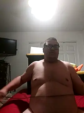 Snapshot of bigfrank6923 chatting on 10-06-25, 06:44 bigfrank6923 online show from 10-06-25, 06:44